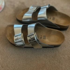Metallic platform Birkenstocks